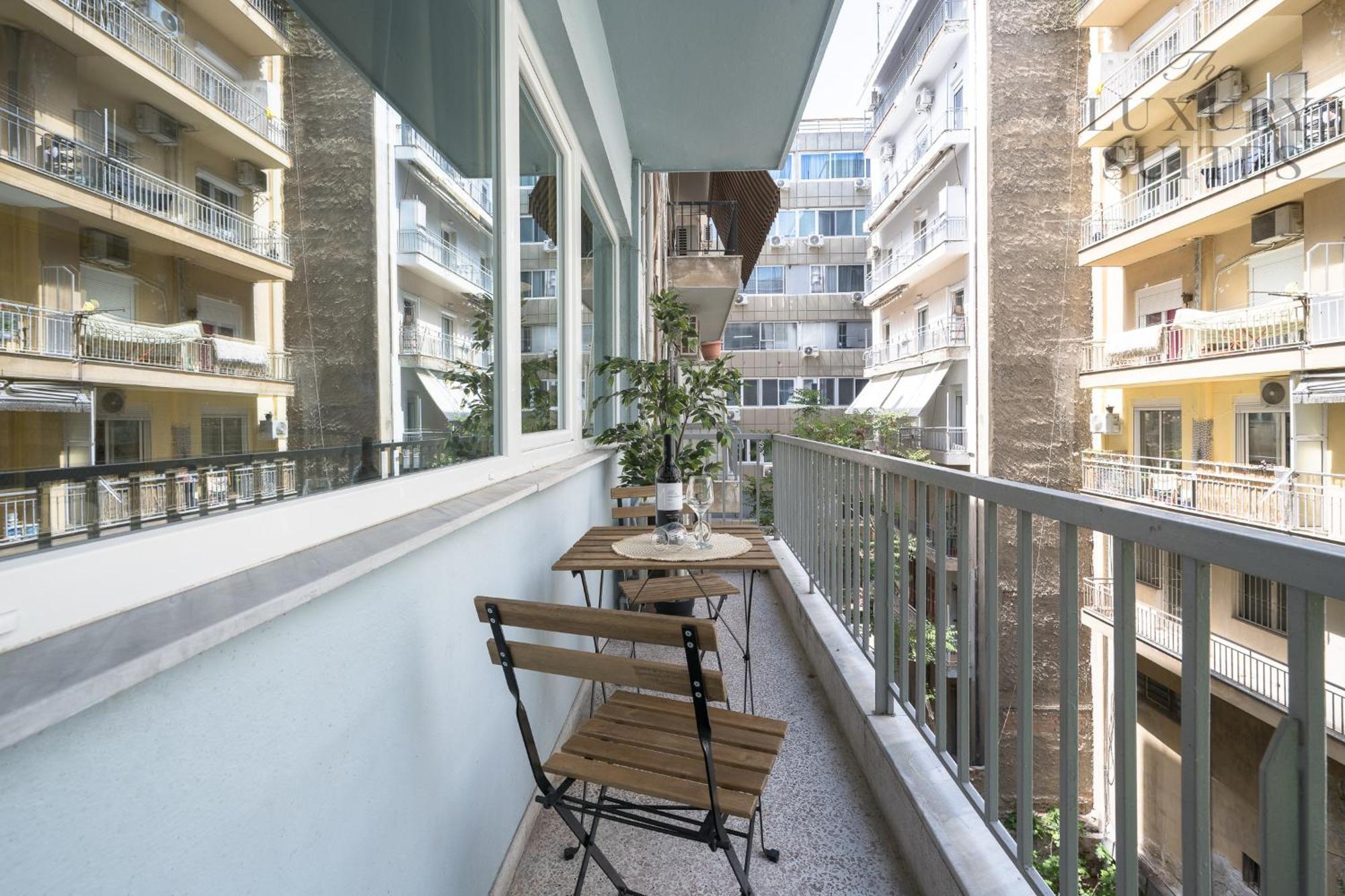 Nyma White Apartments, The Luxury Suites Thessaloniki Exterior photo
